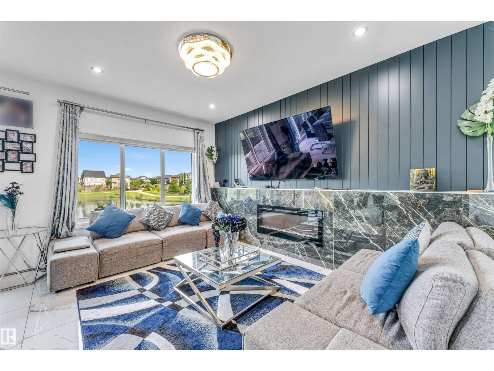 5809 65 St Property Photo 15