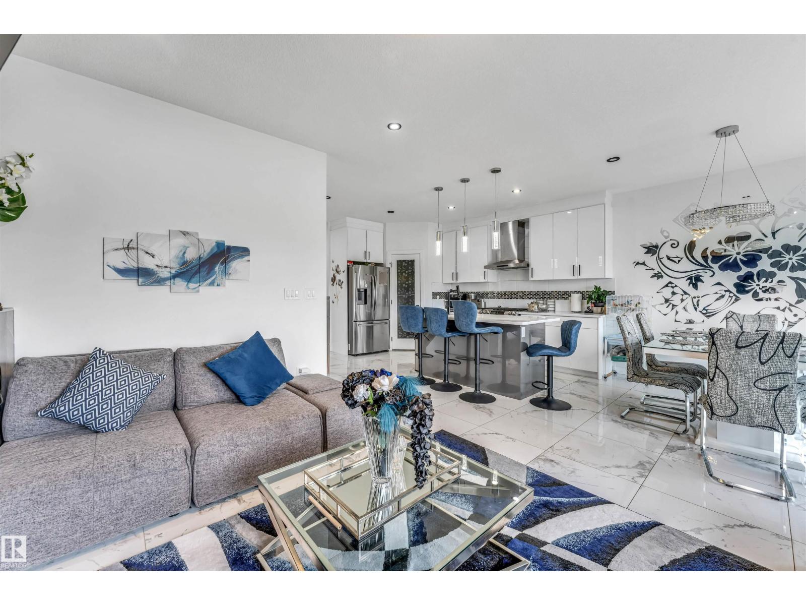 5809 65 St Property Photo 16