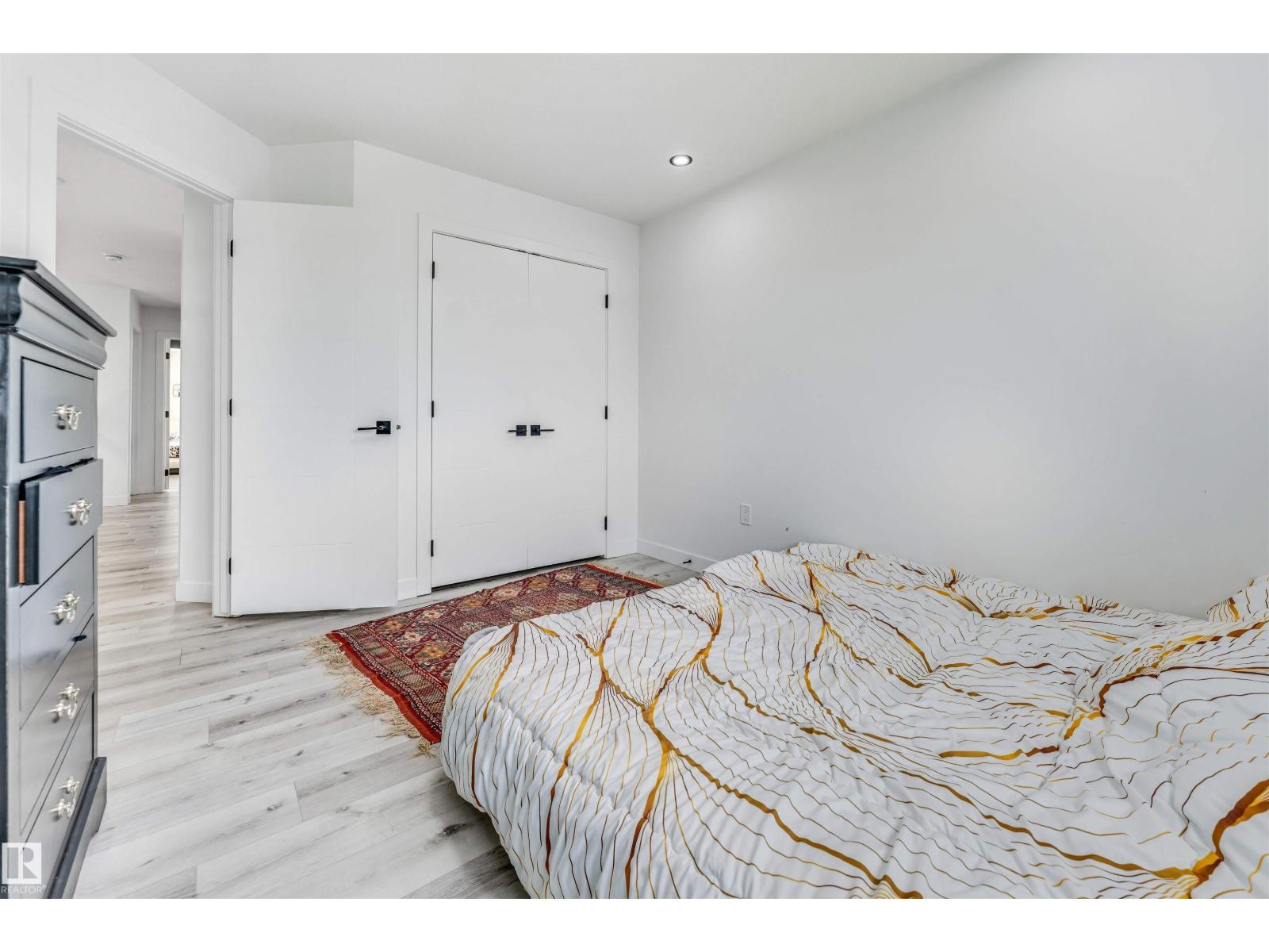 5809 65 St Property Photo 26