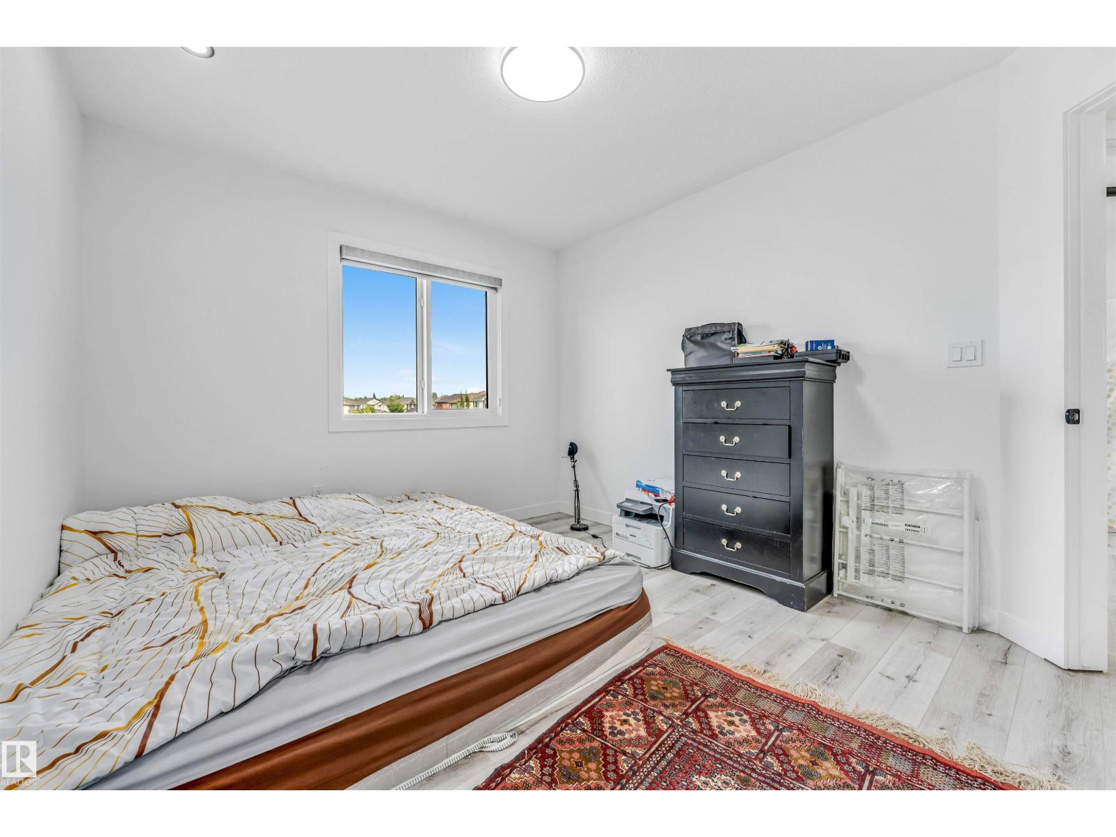 5809 65 St Property Photo 27