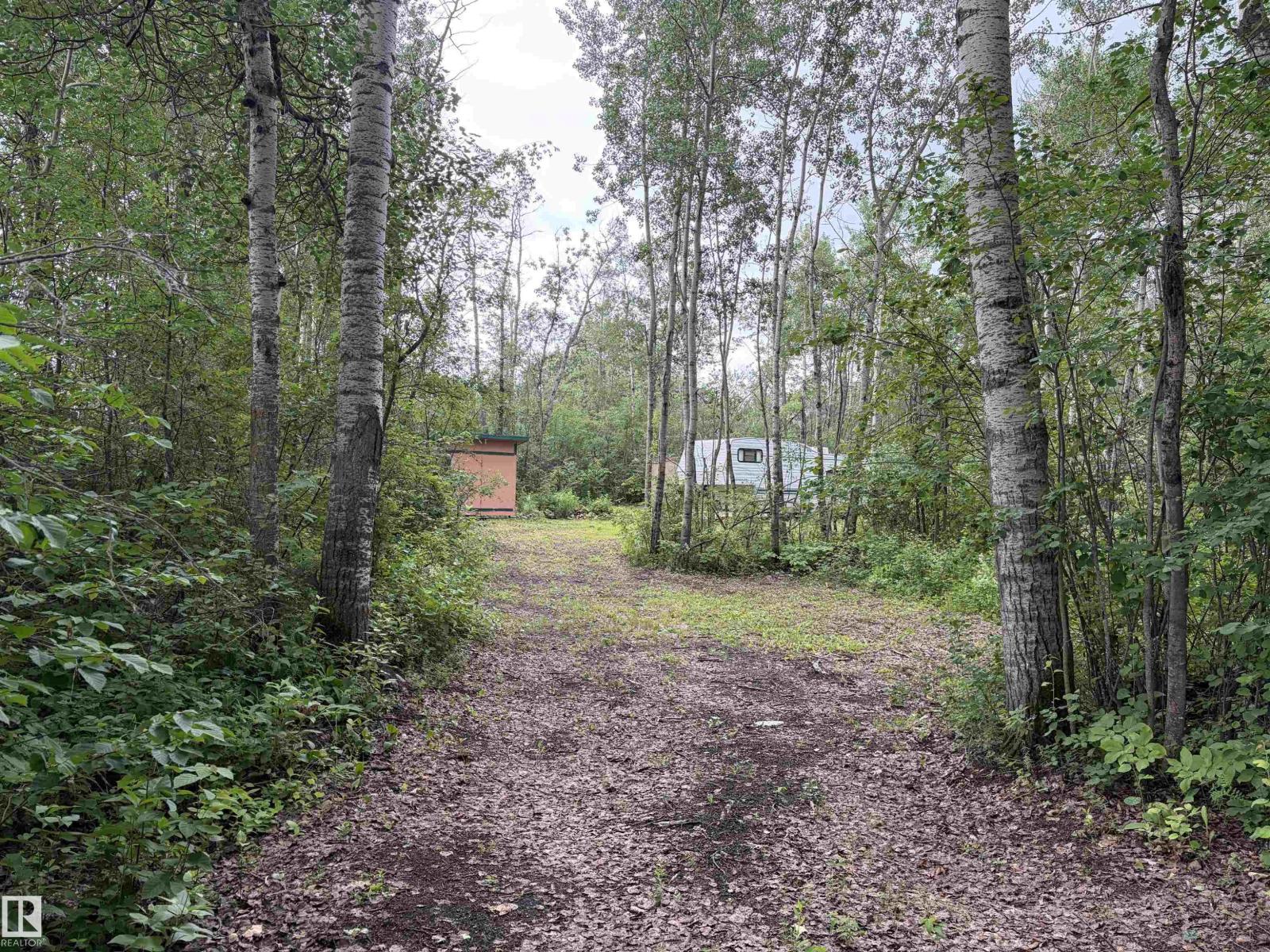 18 59526 Hwy 657 Property Photo 1