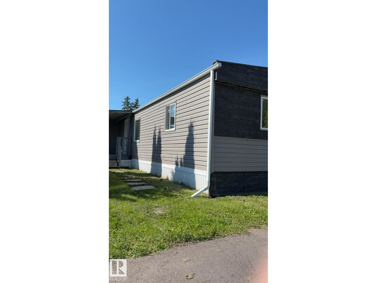 543 Evergreen Park NW