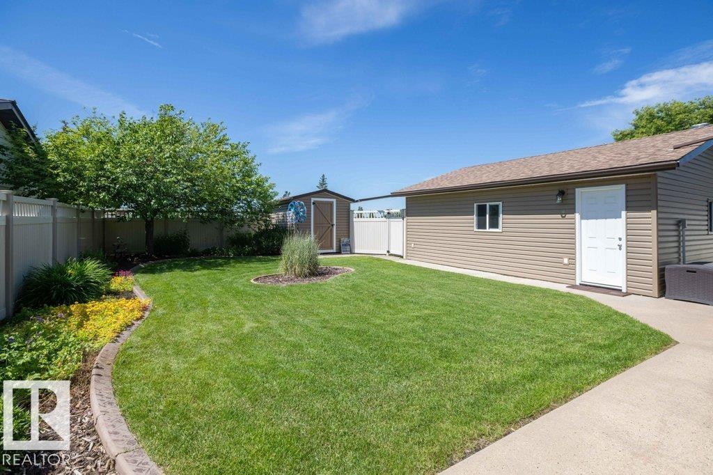 10420 111 Av Property Photo 3