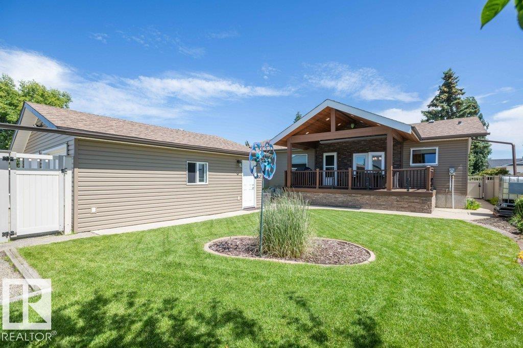 10420 111 Av Property Photo 6