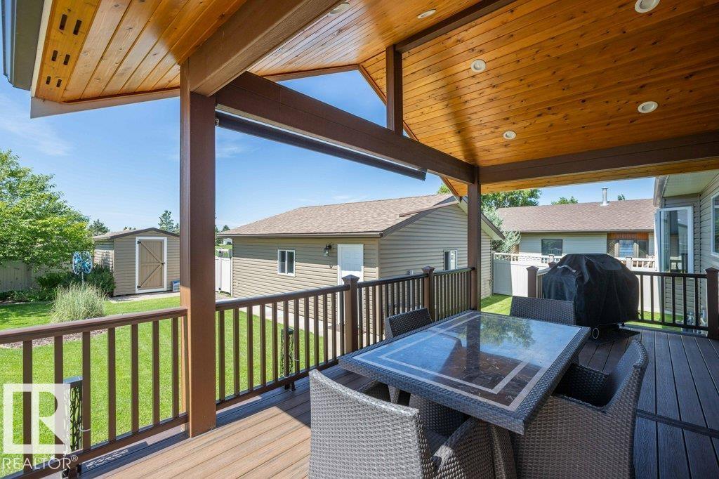 10420 111 Av Property Photo 16