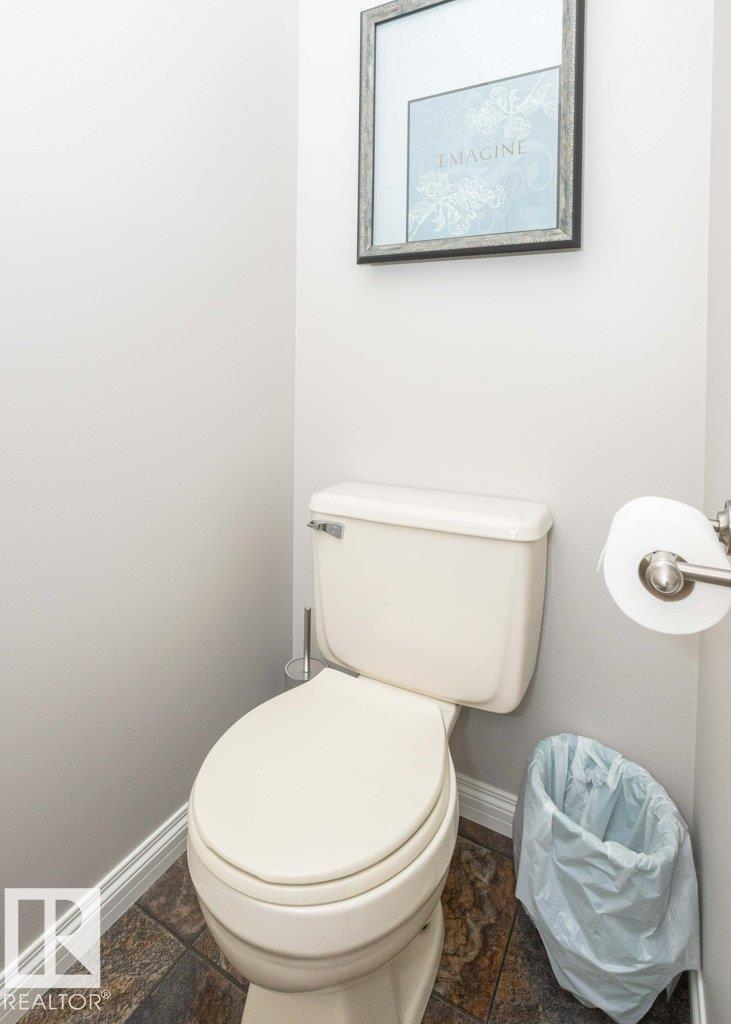 10420 111 Av Property Photo 37