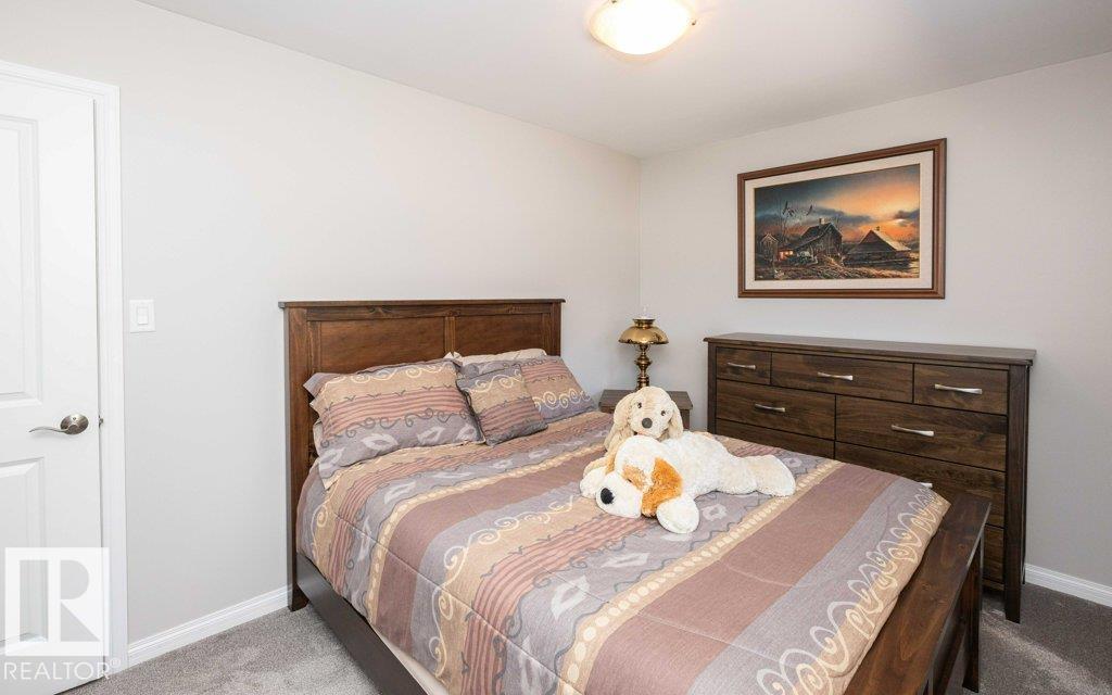 10420 111 Av Property Photo 40