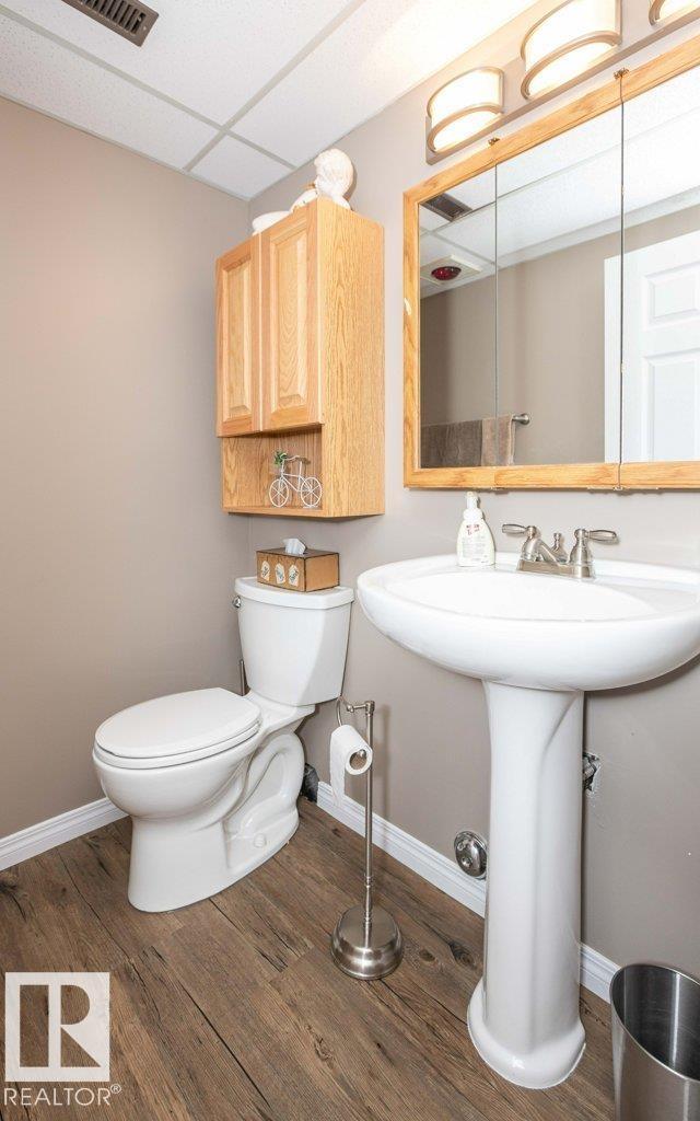10420 111 Av Property Photo 64