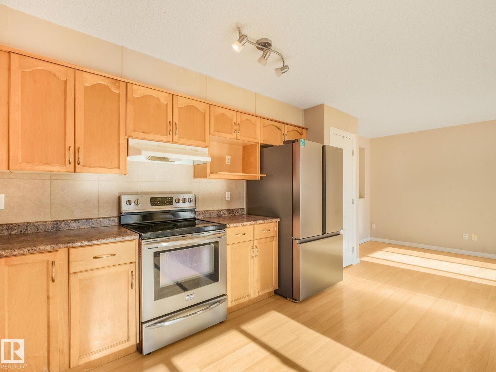 #4 11813 43 St Nw Property Photo 10
