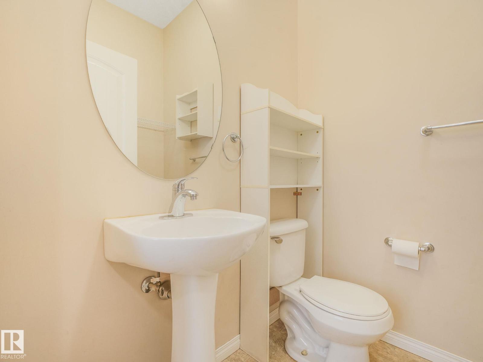 #4 11813 43 St Nw Property Photo 18