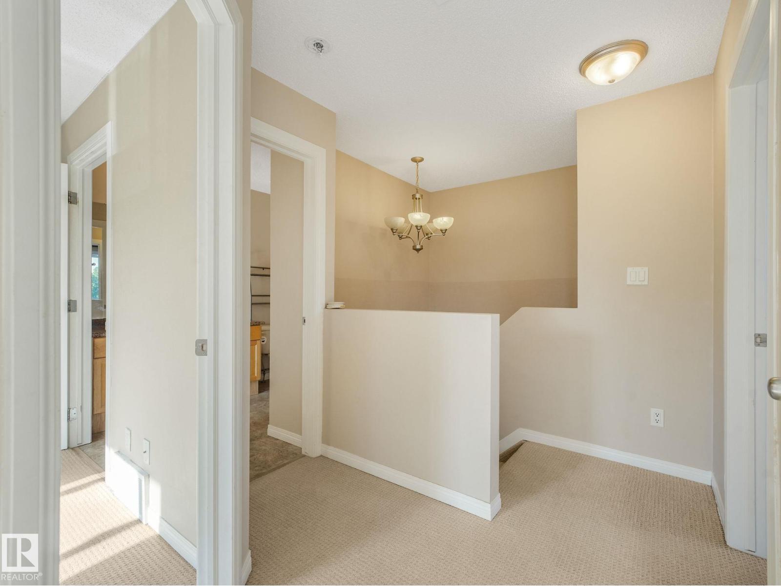#4 11813 43 St Nw Property Photo 21