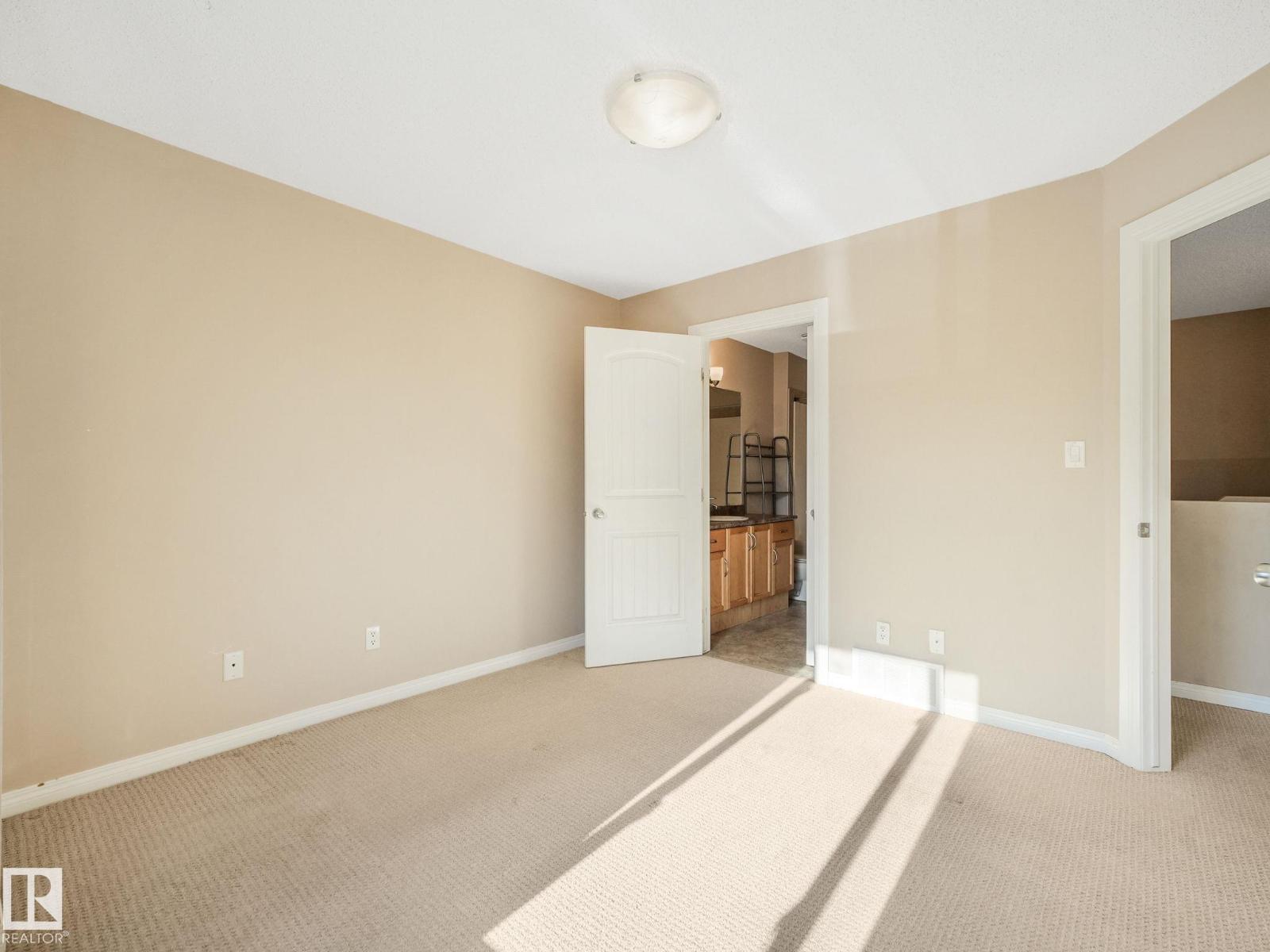 #4 11813 43 St Nw Property Photo 25