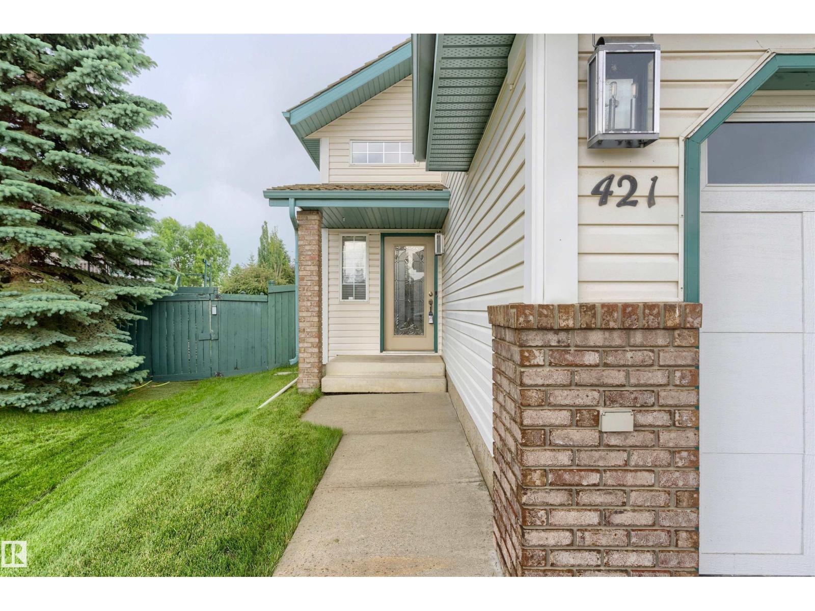 421 Blackburn Dr E Sw Property Photo 3