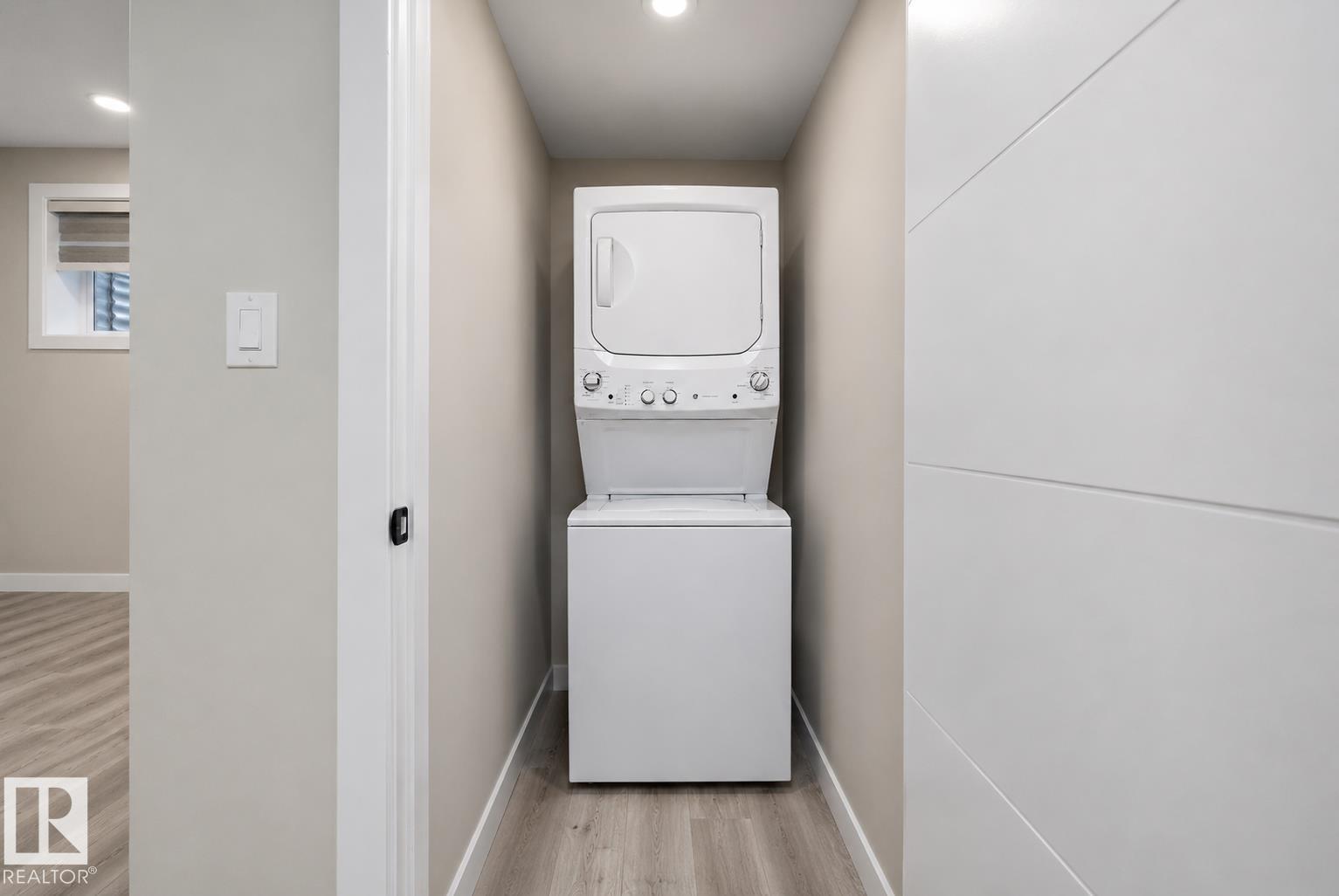 7208 78 Av Nw Property Photo 27