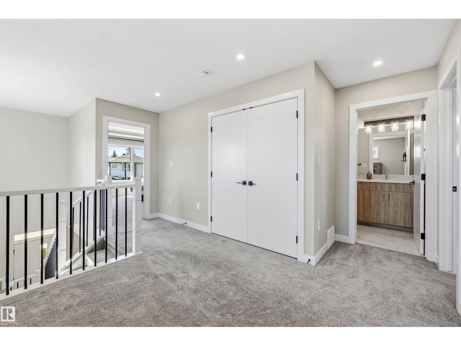 7208 78 Av Nw Property Photo 31