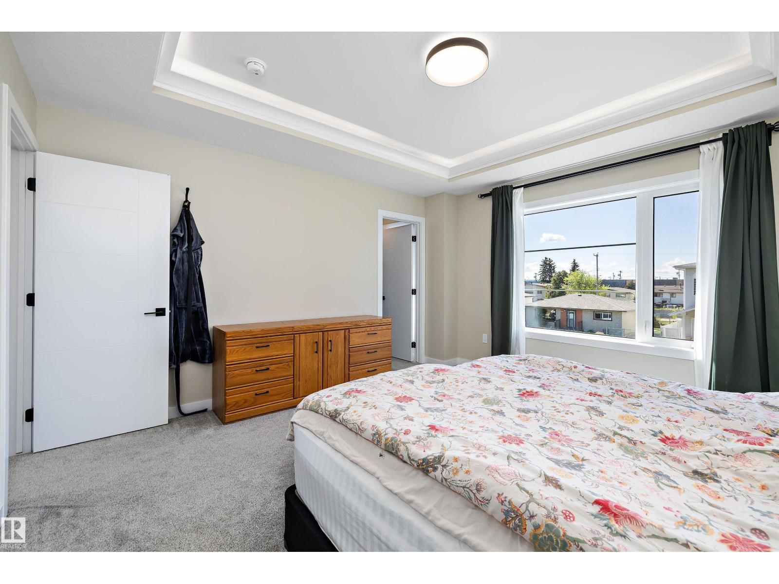 7208 78 Av Nw Property Photo 39