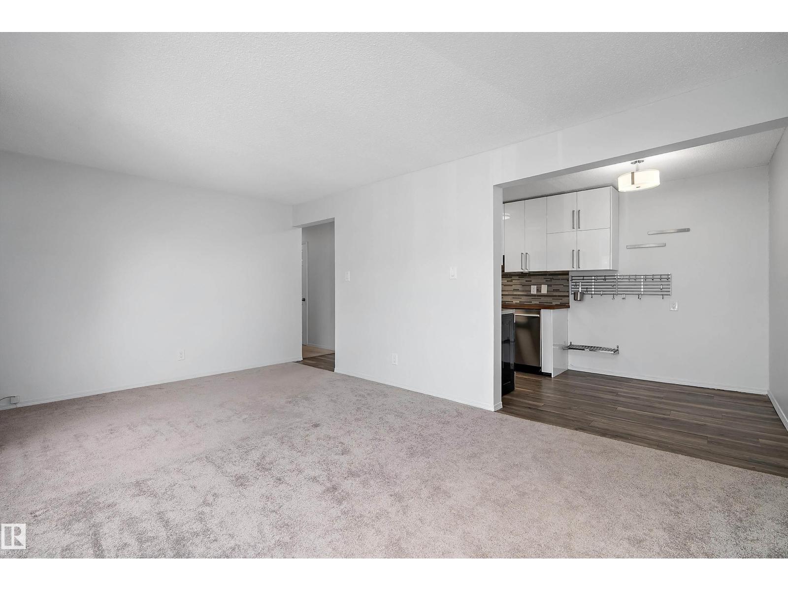 #304 10720 127 St Nw Property Photo 9