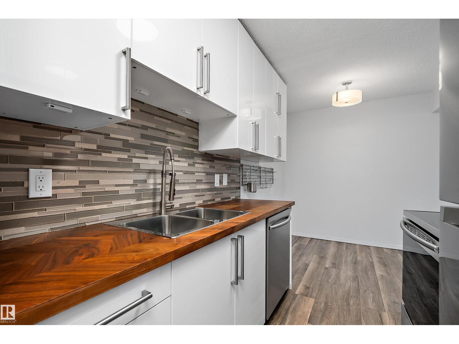 #304 10720 127 St Nw Property Photo 17