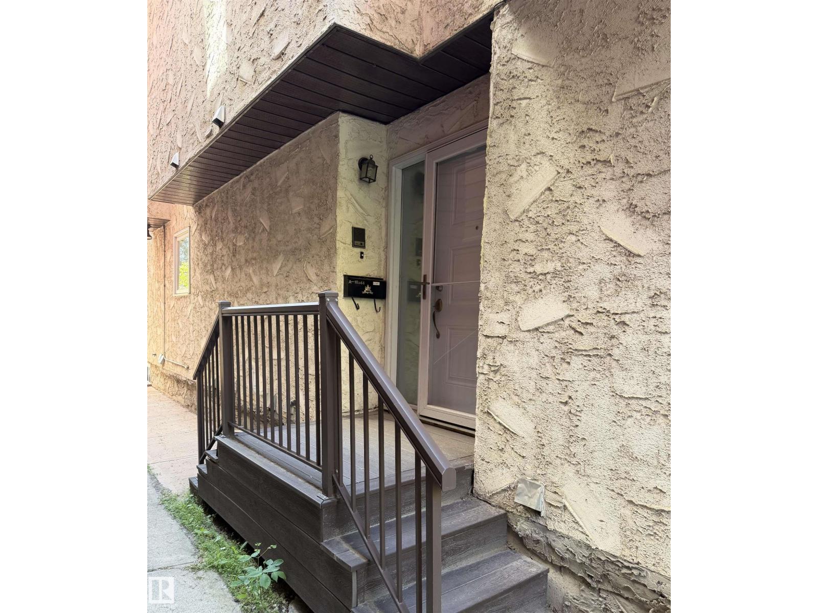 10344A 121 ST NW Property Photo 1