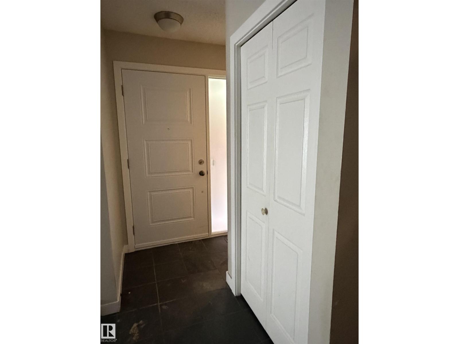 10344a 121 St Nw Property Photo 3