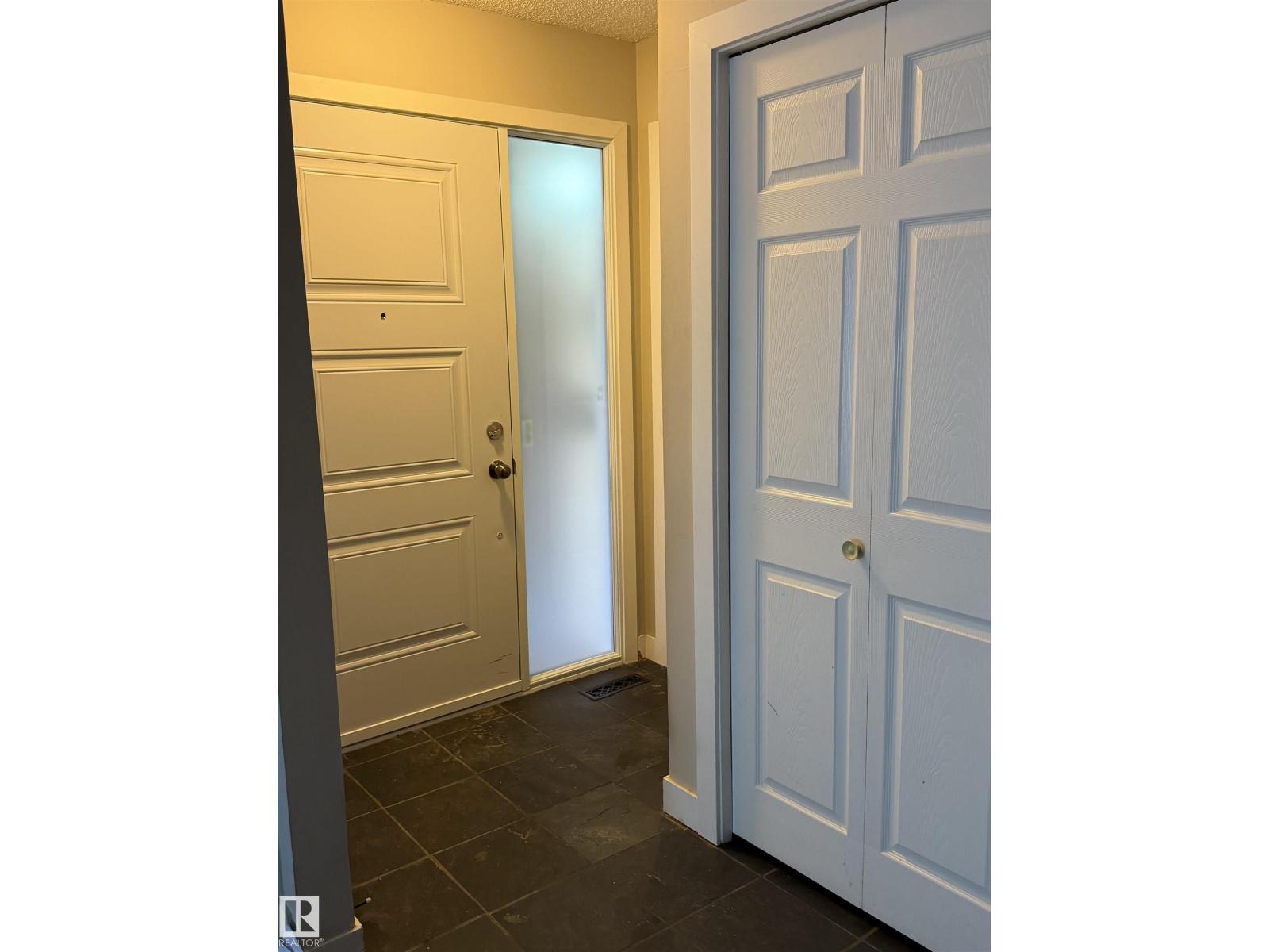 10344a 121 St Nw Property Photo 4