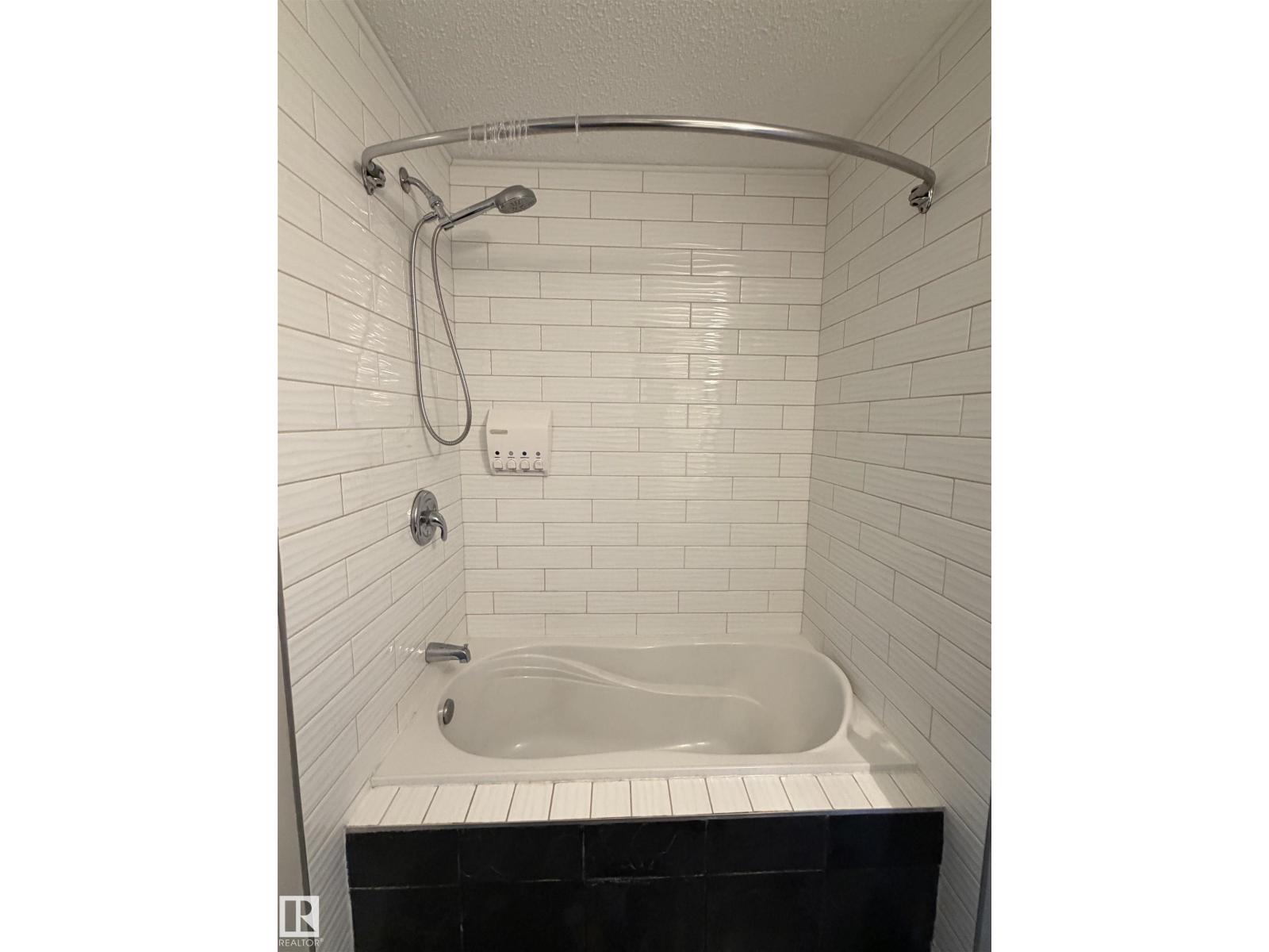 10344a 121 St Nw Property Photo 16