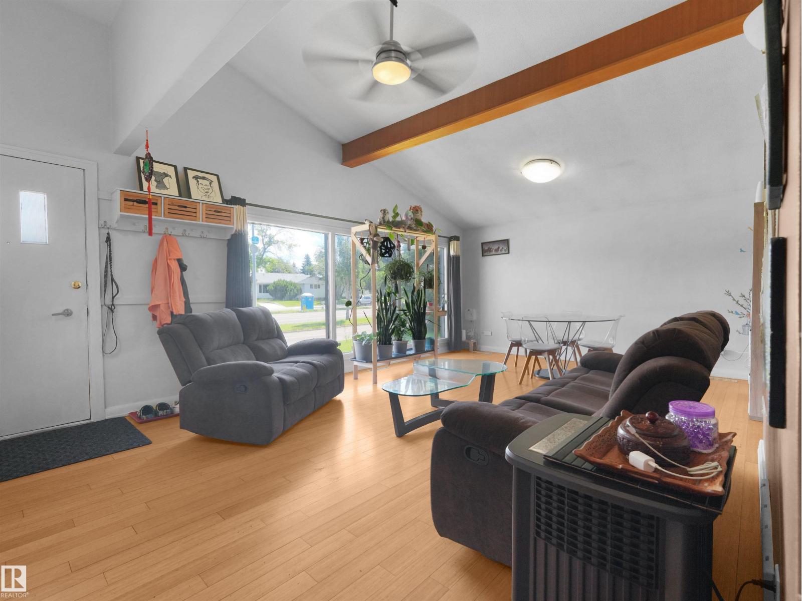 9256 75 St Nw Property Photo 11