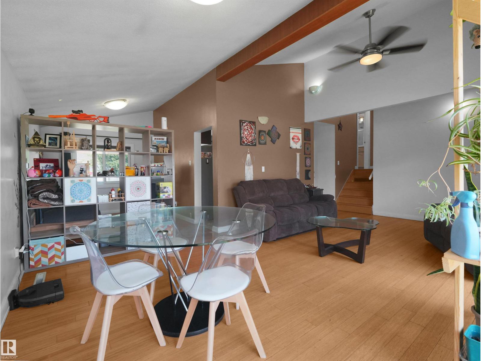 9256 75 St Nw Property Photo 13
