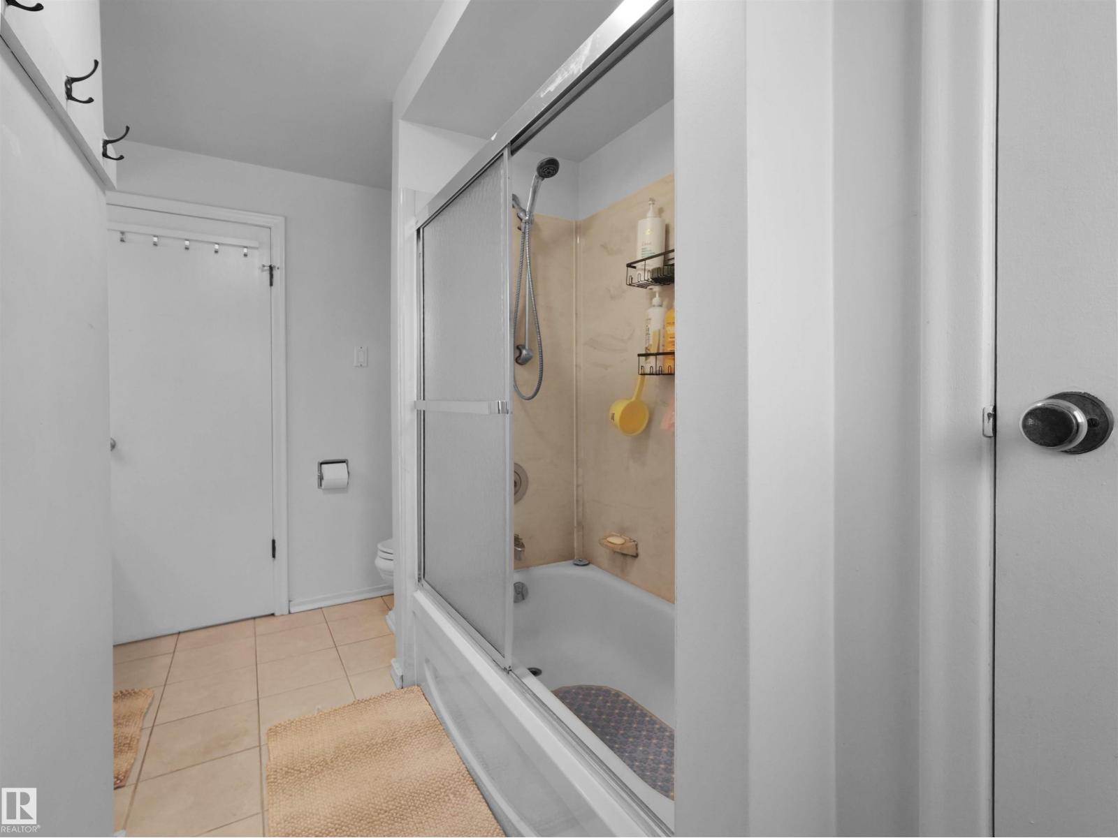 9256 75 St Nw Property Photo 24