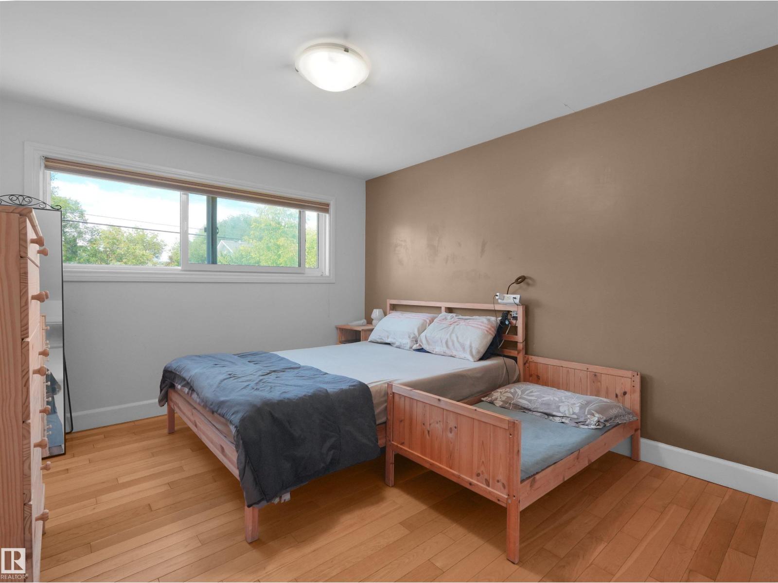 9256 75 St Nw Property Photo 30