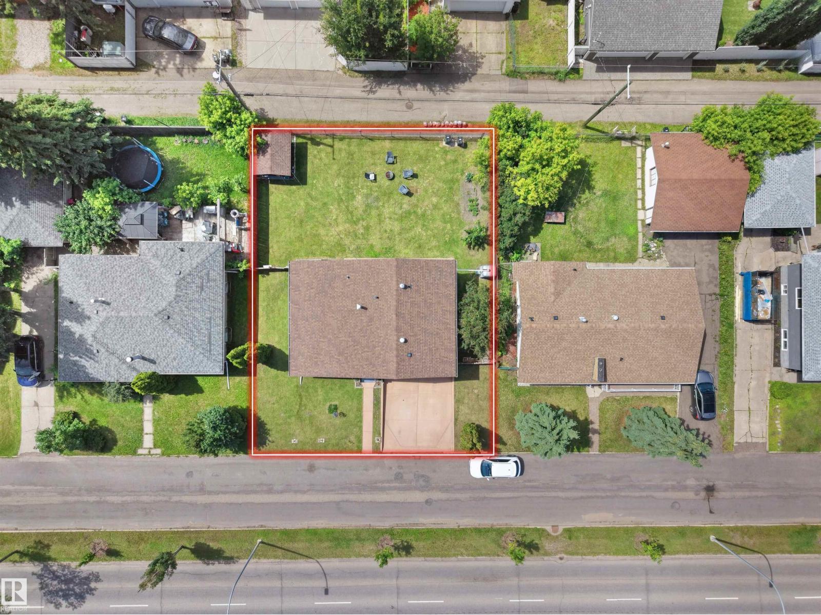 9256 75 St Nw Property Photo 44