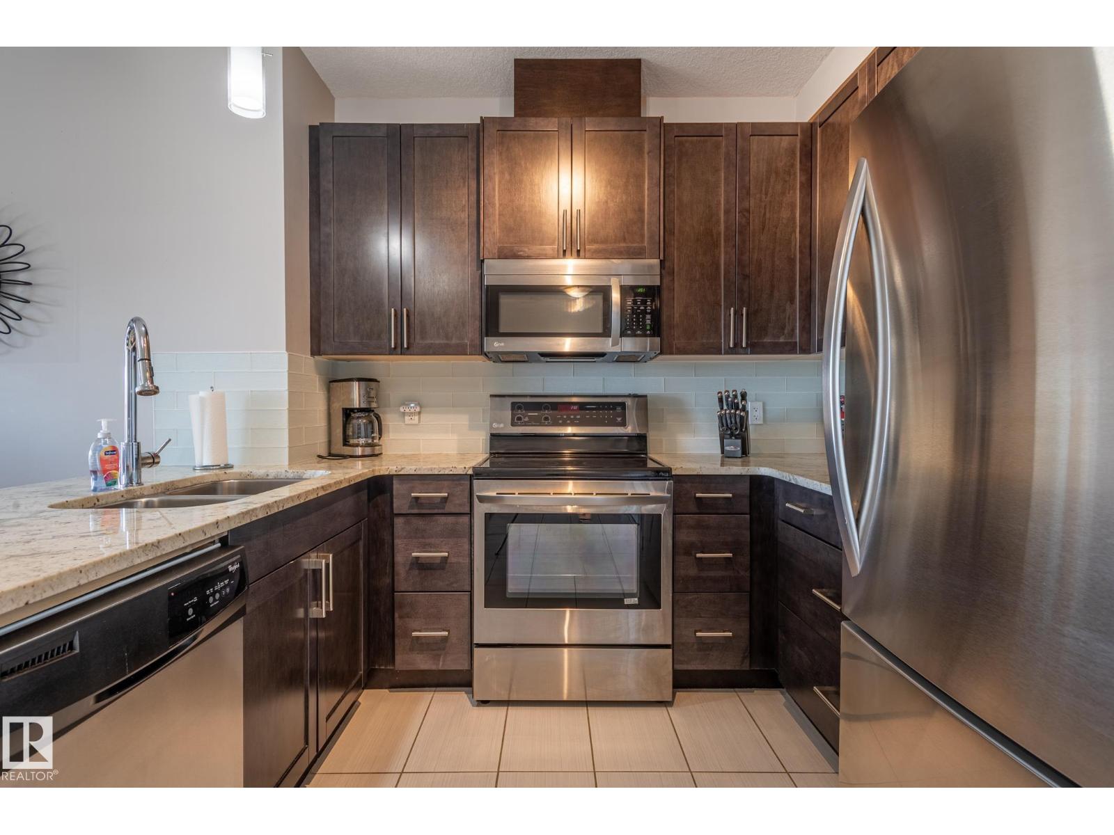#305 5151 Windermere Bv Nw Property Photo 12