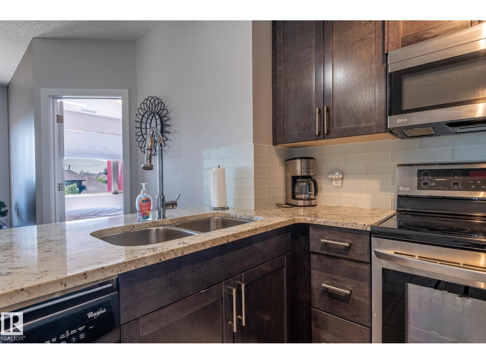 #305 5151 Windermere Bv Nw Property Photo 15