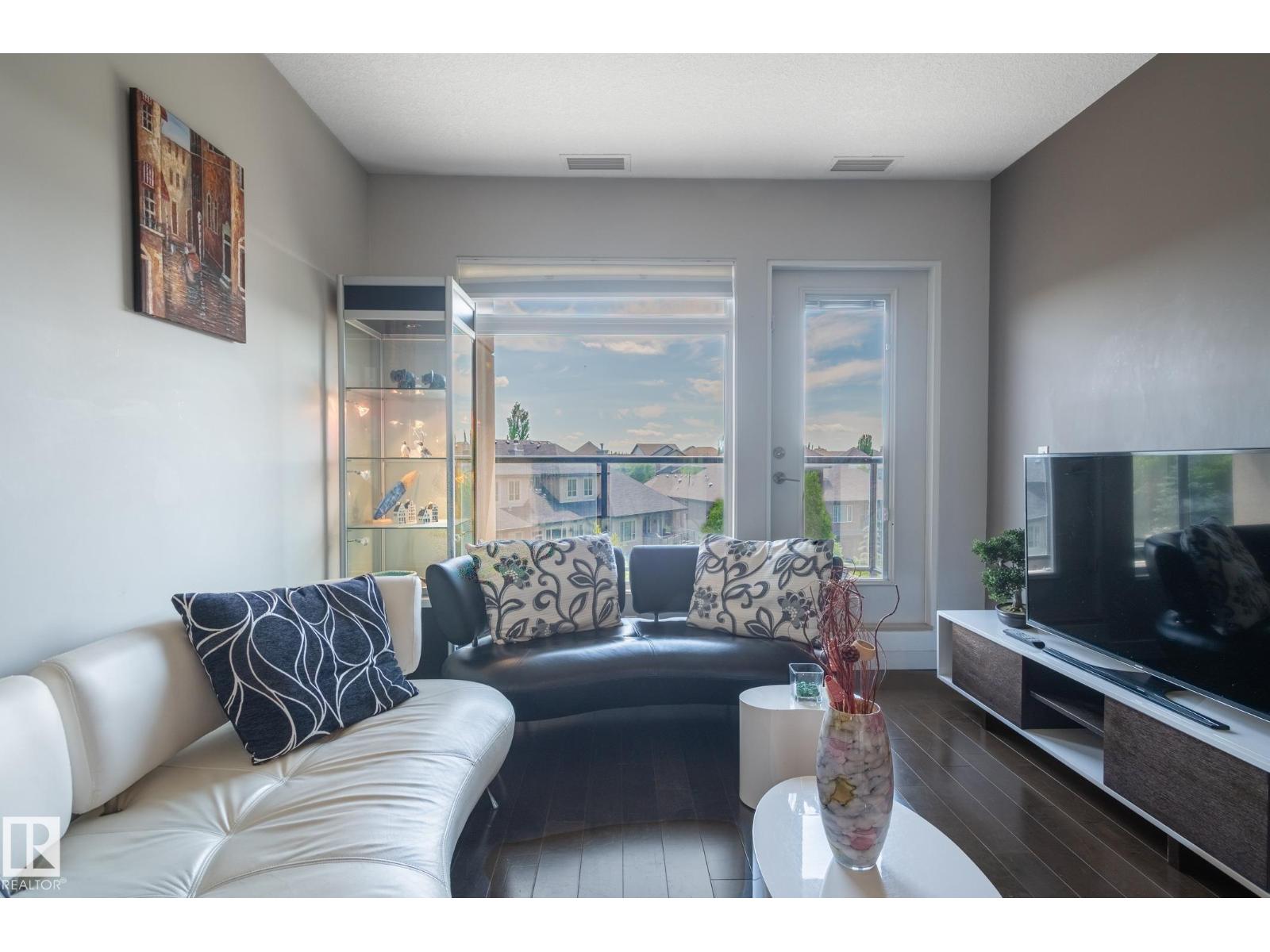 #305 5151 Windermere Bv Nw Property Photo 18