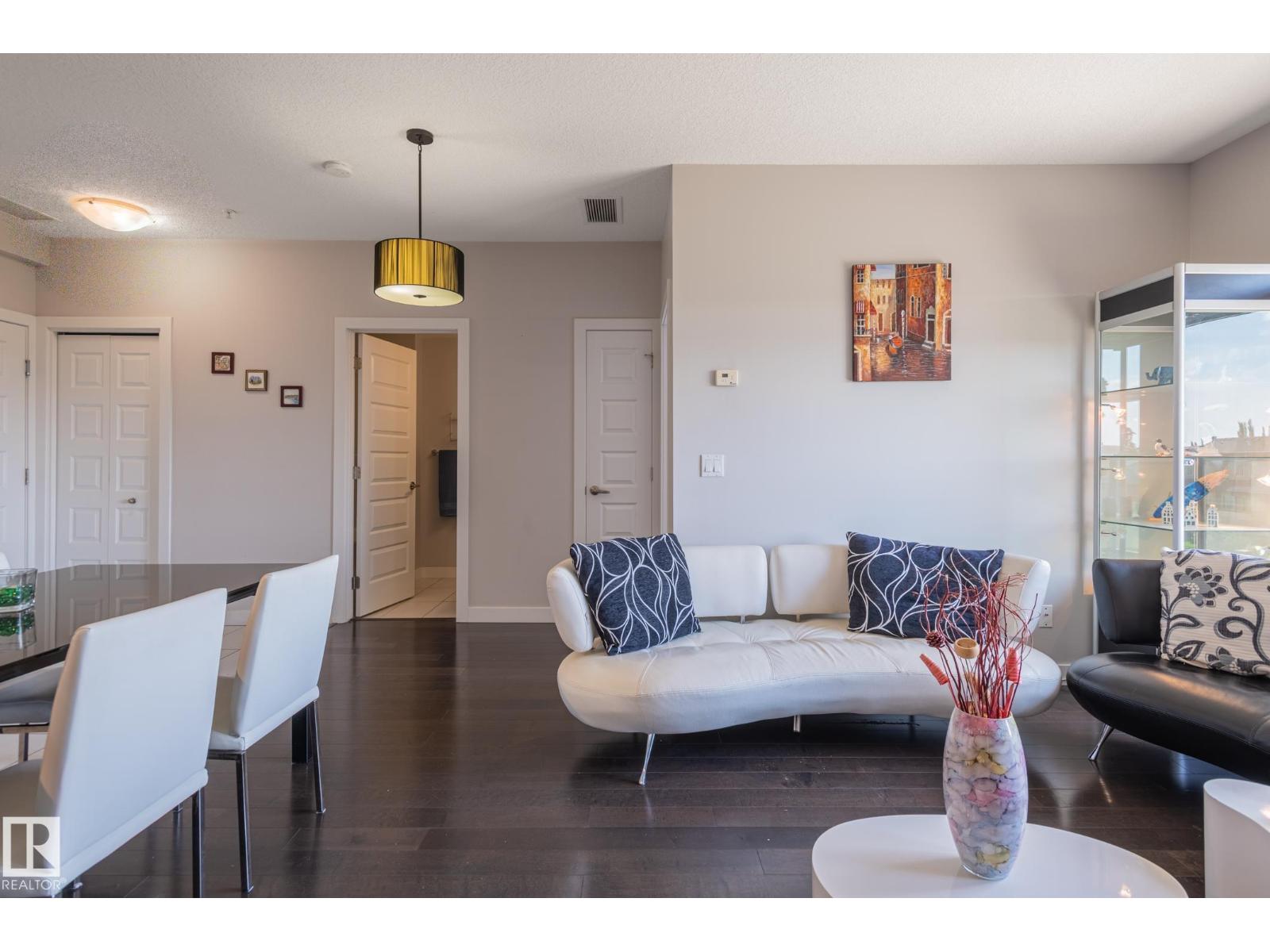#305 5151 Windermere Bv Nw Property Photo 26