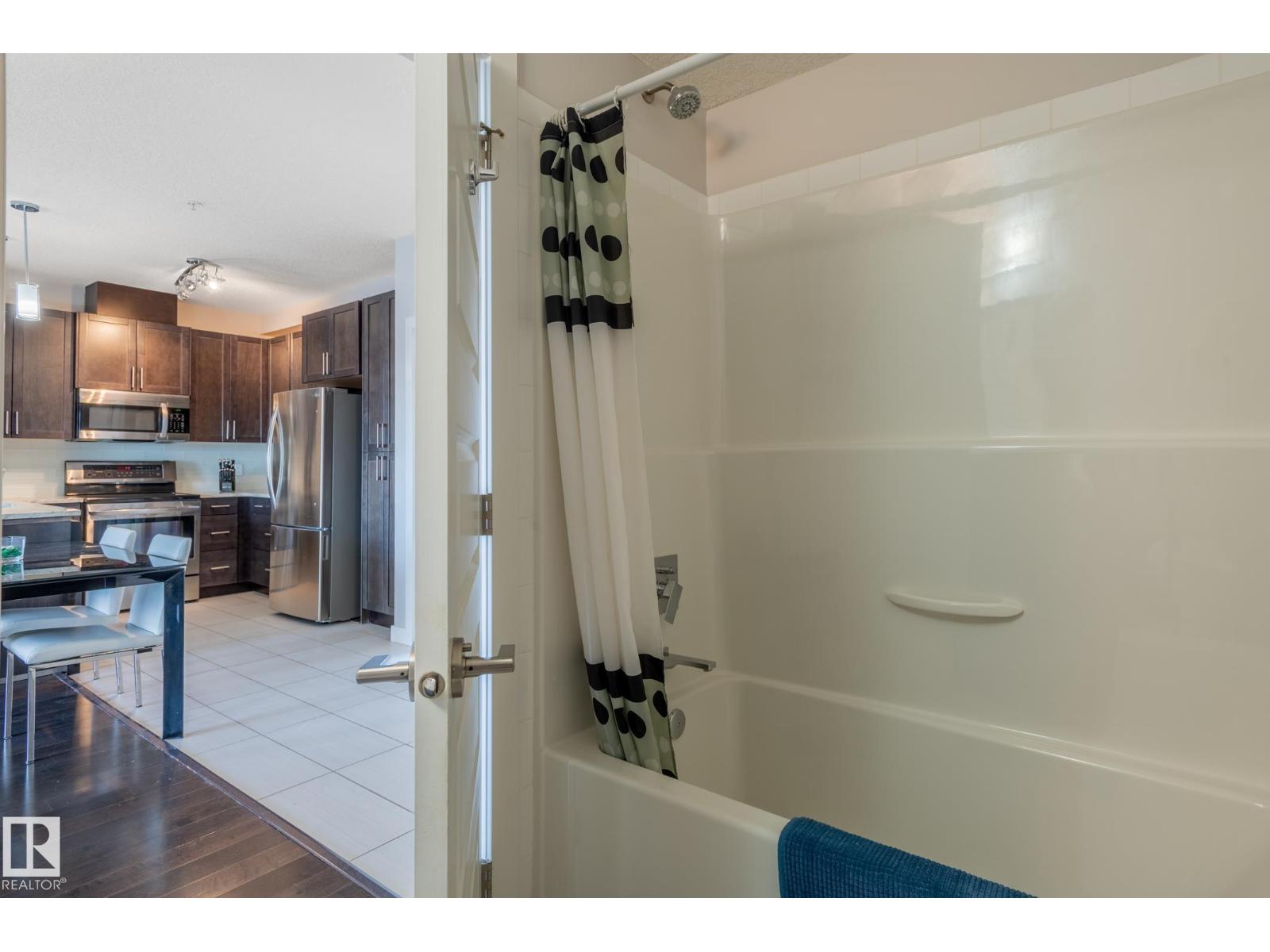 #305 5151 Windermere Bv Nw Property Photo 32