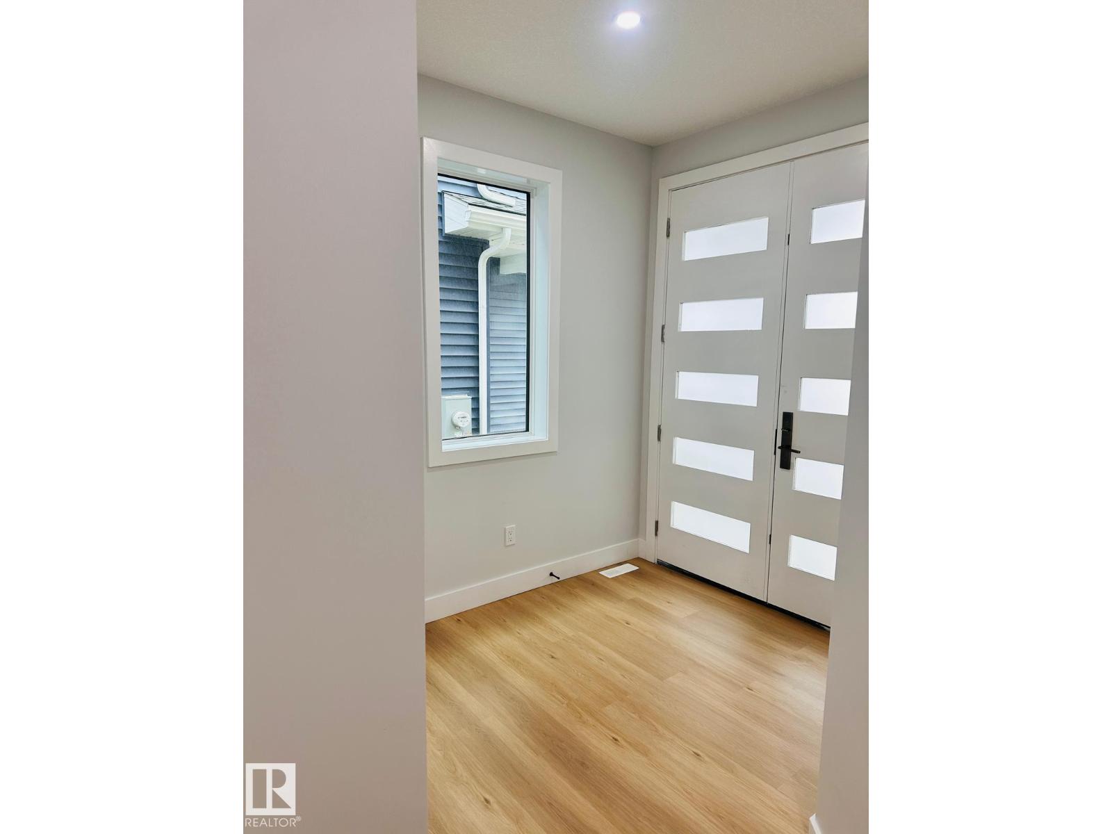 8912 Mayday Wy Sw Property Photo 2