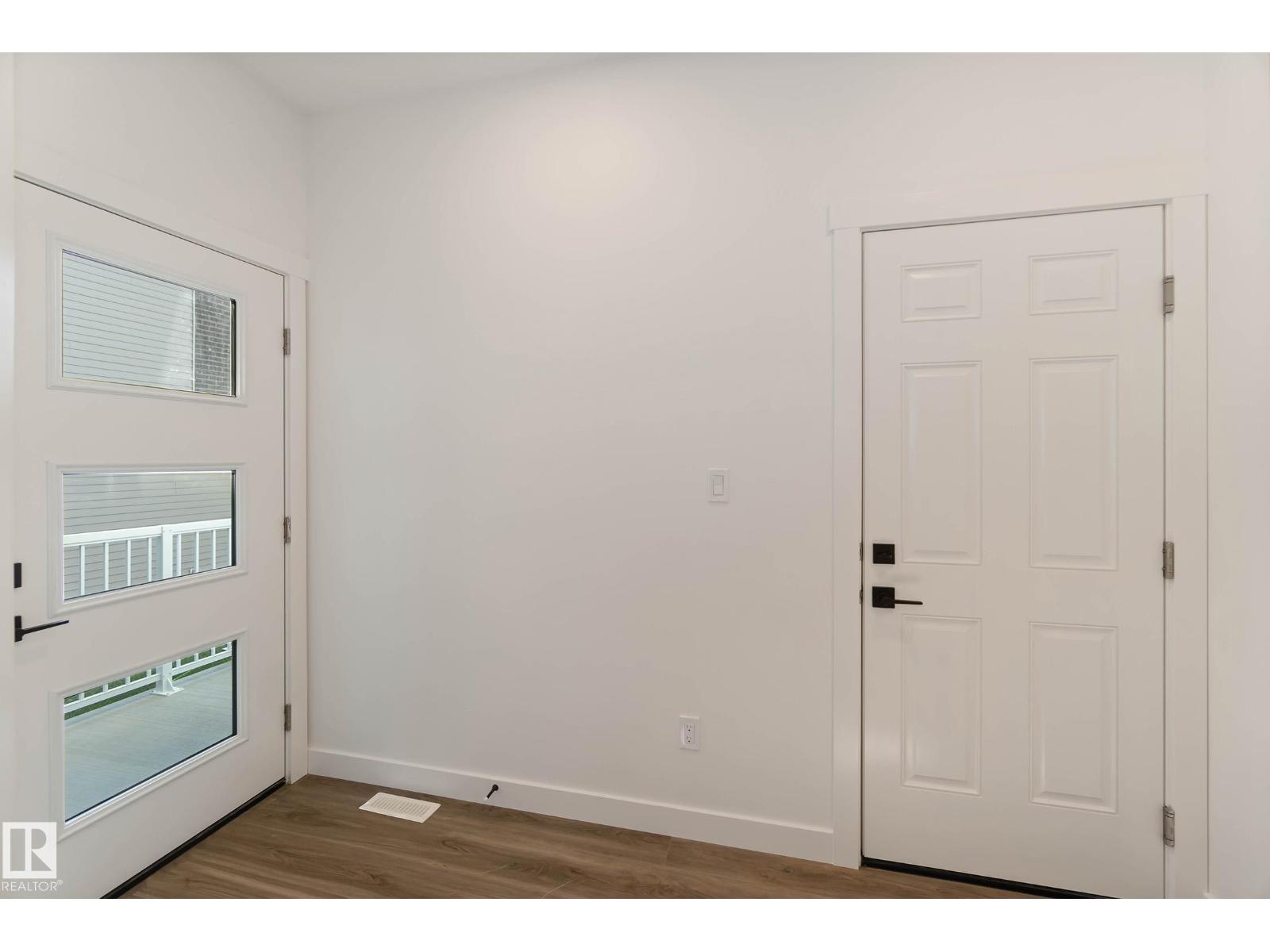 2431 194 St Nw Property Photo 7