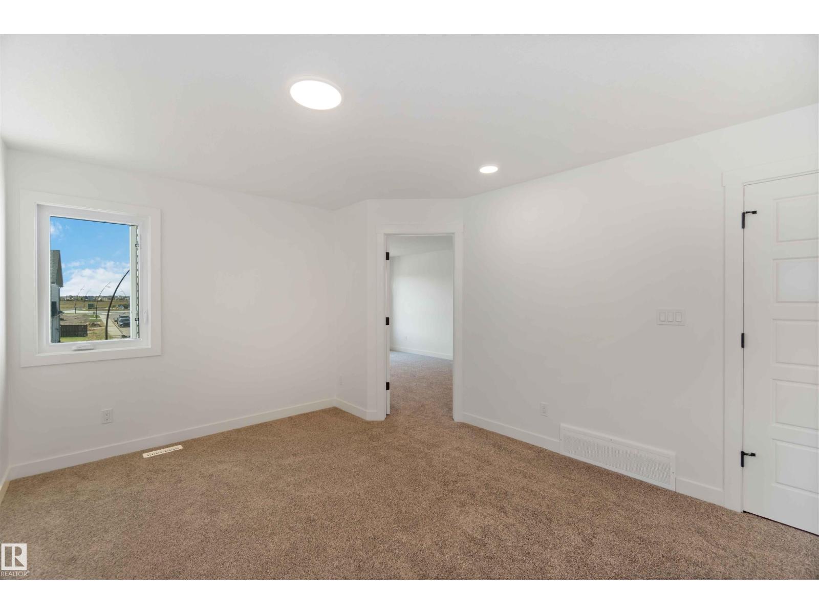 2431 194 St Nw Property Photo 38