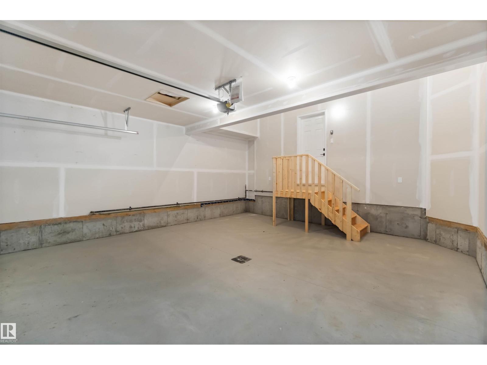 2431 194 St Nw Property Photo 55