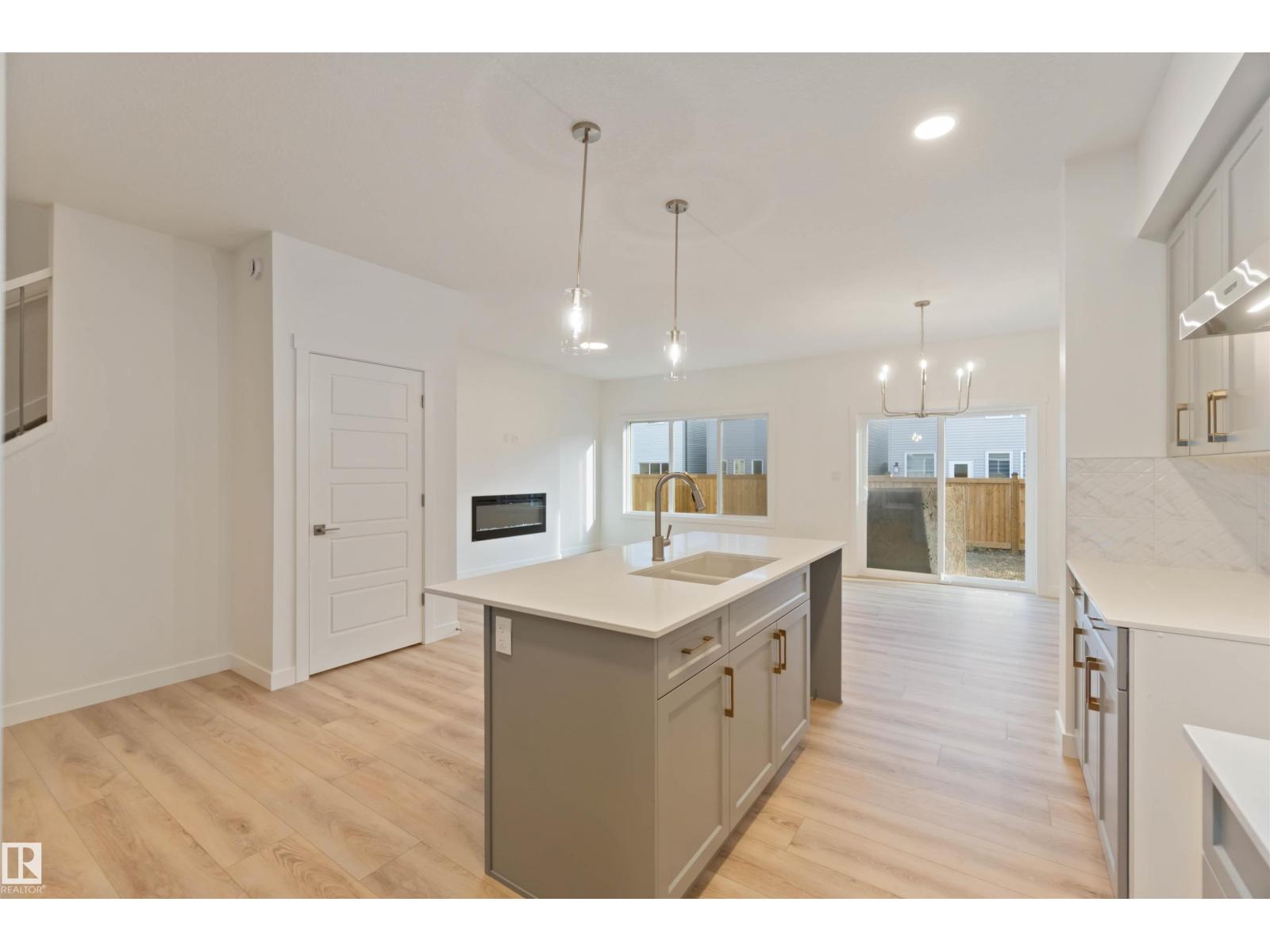 2503 194 St Nw Property Photo 12