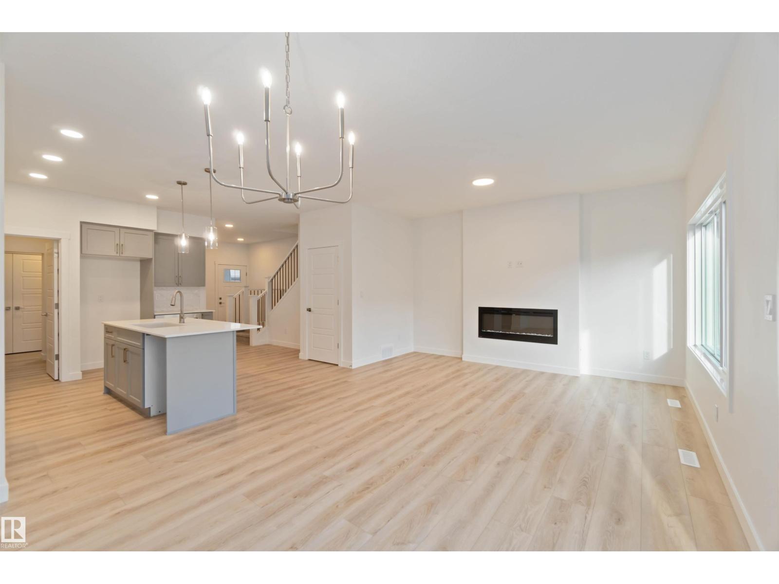 2503 194 St Nw Property Photo 19