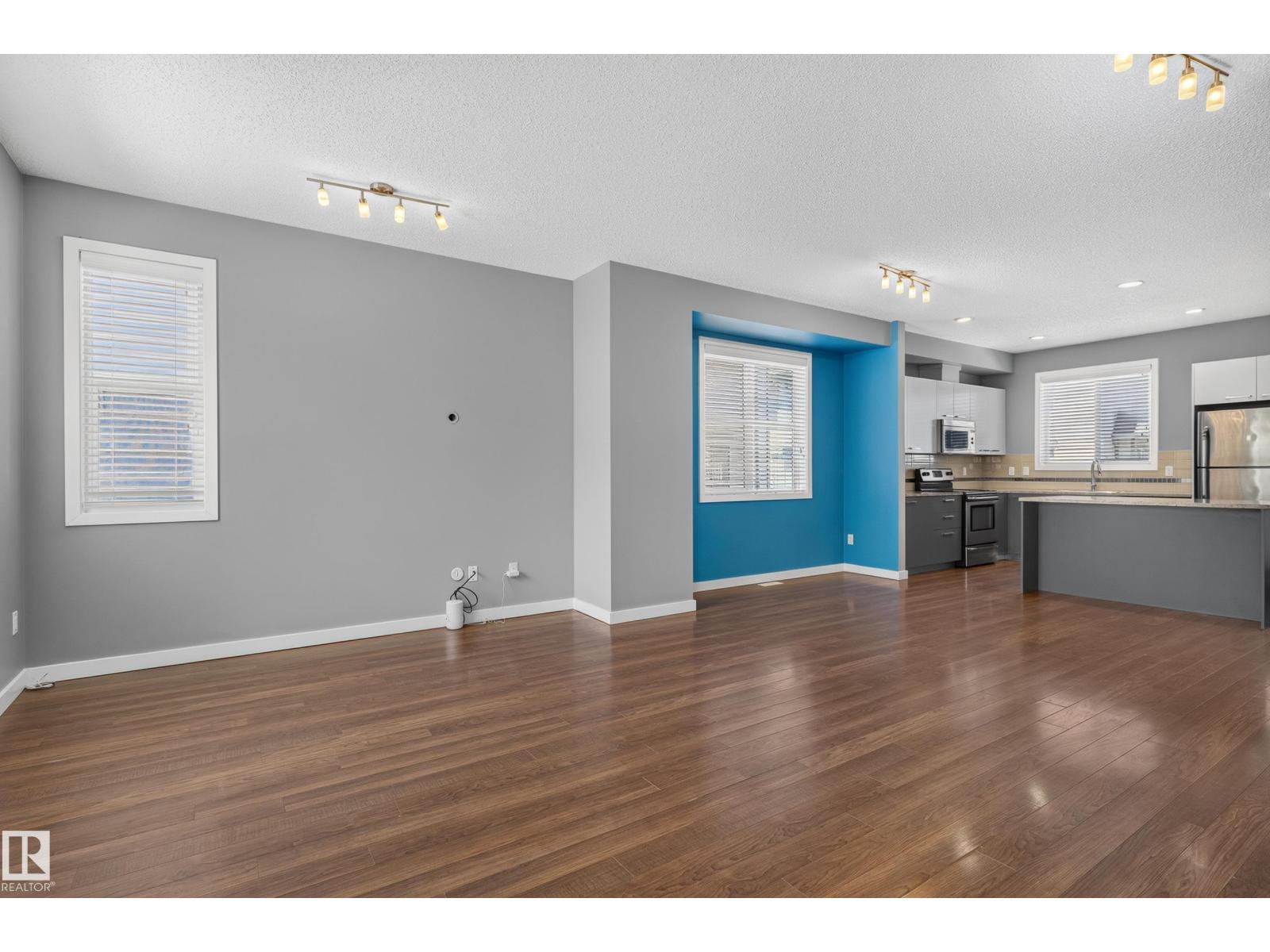 #24 655 Watt Bv Sw Property Photo 18