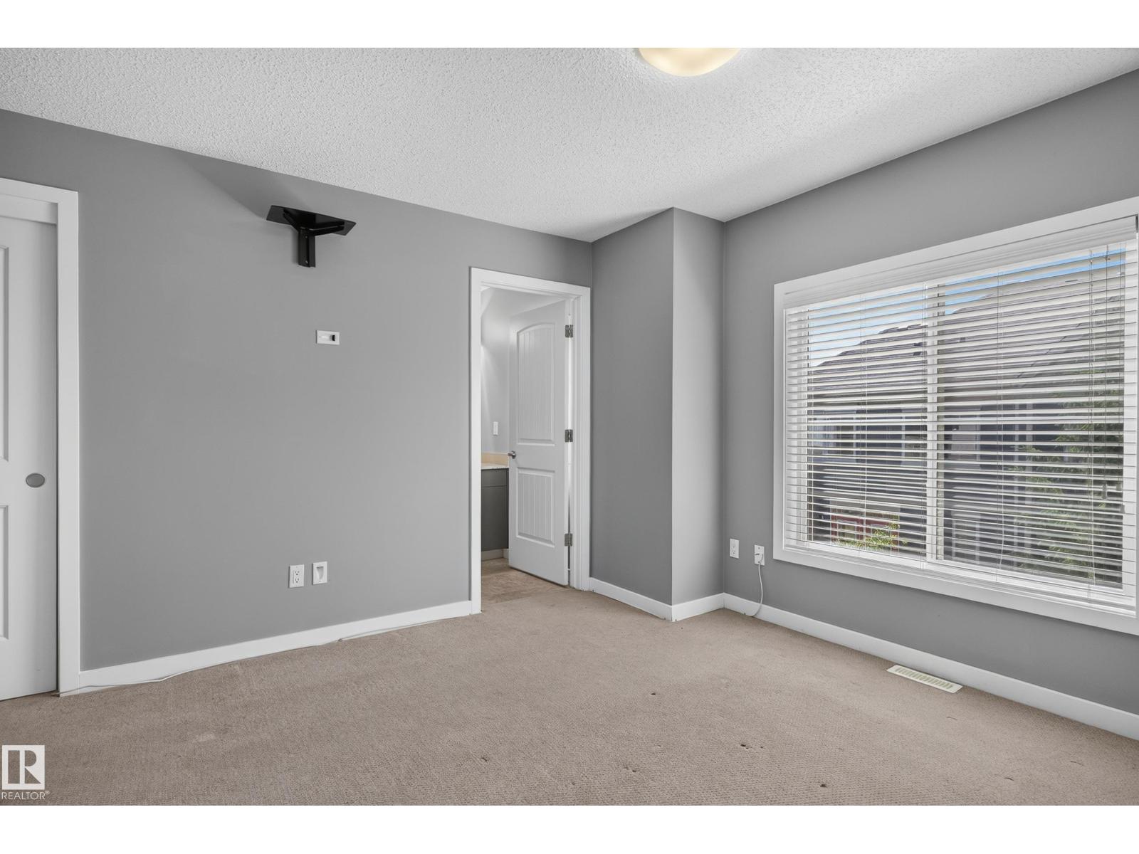 #24 655 Watt Bv Sw Property Photo 26