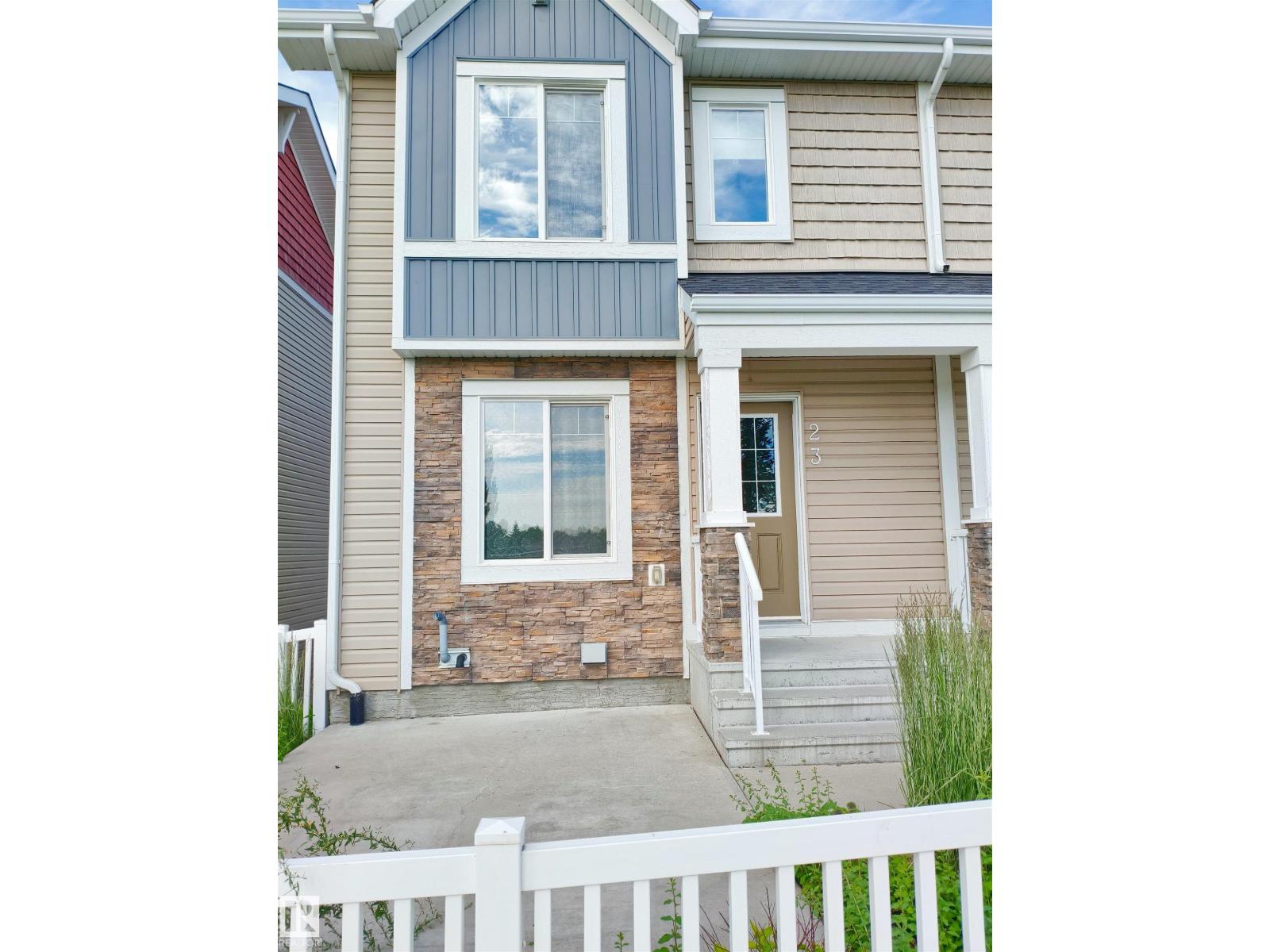 #23 1508 105 St Nw Property Photo 5