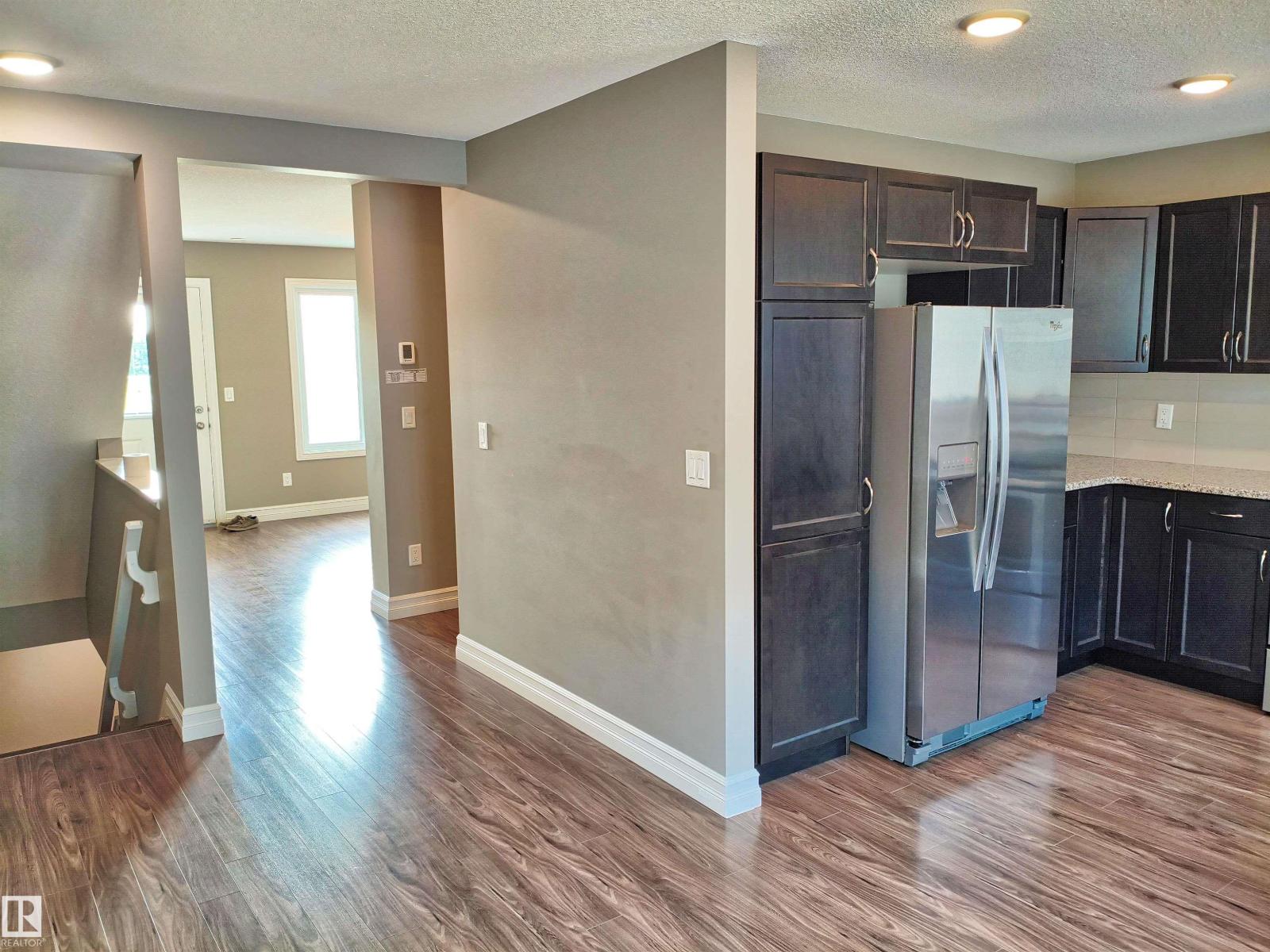 #23 1508 105 St Nw Property Photo 9