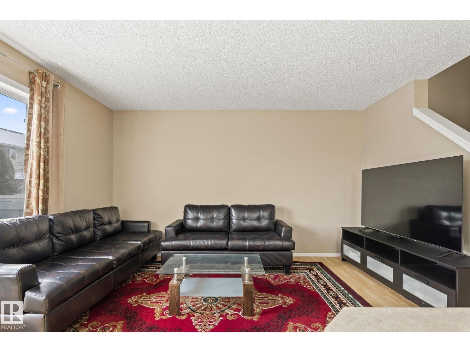 #92 4350 23 St Nw Property Photo 7