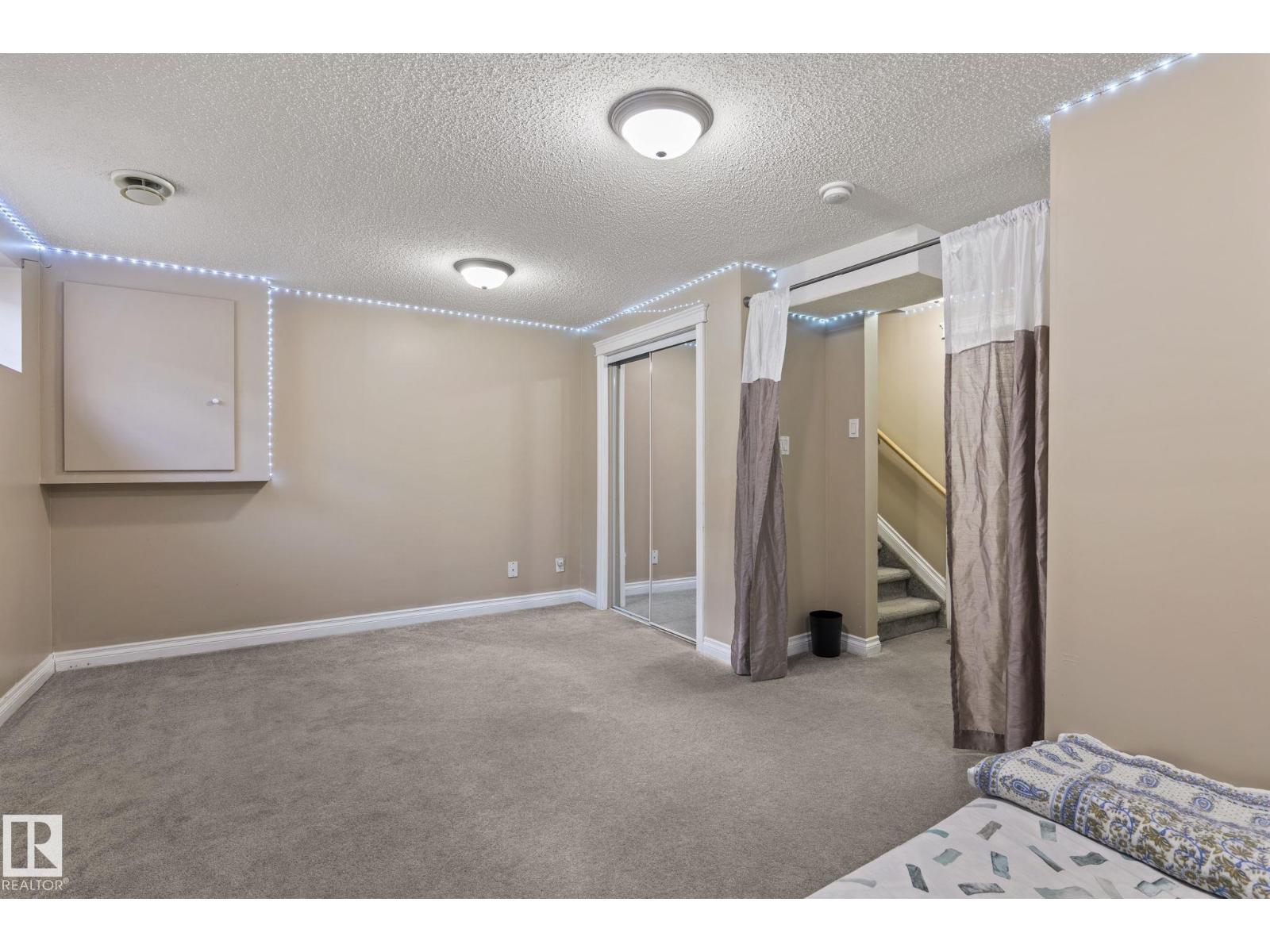#92 4350 23 St Nw Property Photo 25