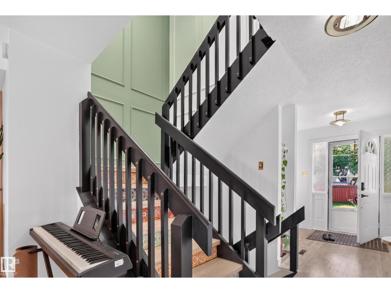 6712 36a Av Nw Property Photo 6