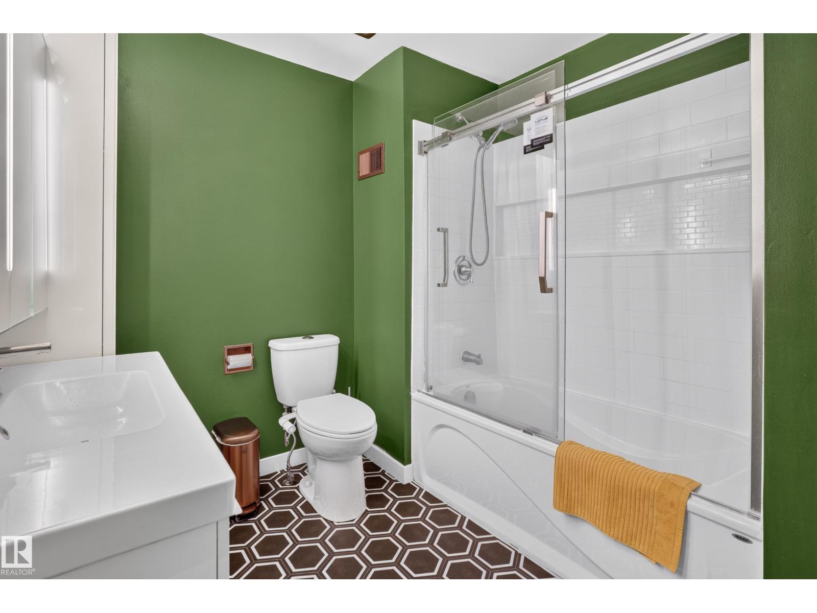 6712 36a Av Nw Property Photo 29